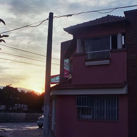 Hotel Las Rosas Салта Екстериор снимка